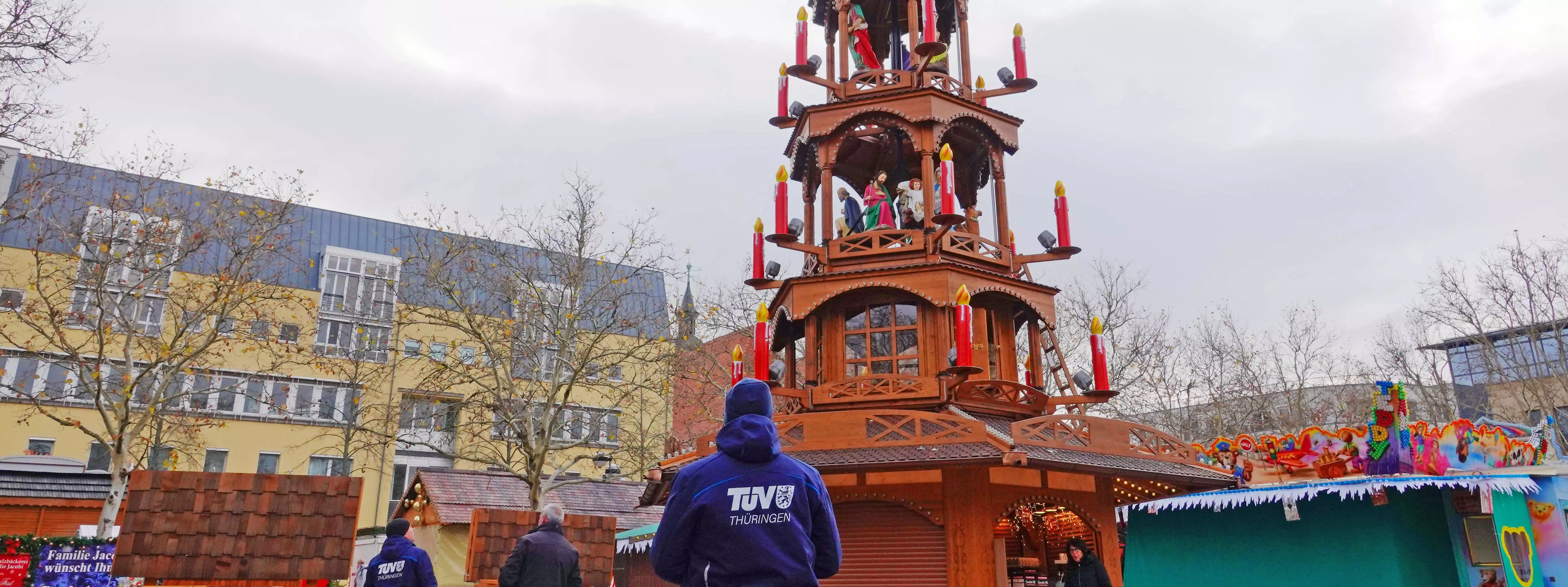 Sicher auf dem Weihnachtsmarkt: Jenaer Weihnachtszauber mit TÜV Thüringen-Siegel