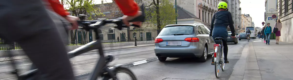 Mehr Schutz für Radfahrer: Sicherheitsabstand wird oft unterschritten