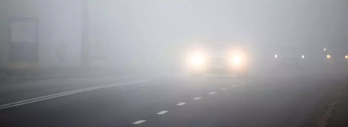 Vorsicht bei Nebel: Mangelhafte Beleuchtung wird bei Nebel zur extremen Gefahr