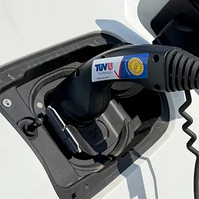 geprüftes Ladekabel mit TÜV Thüringen Prüfsiegel