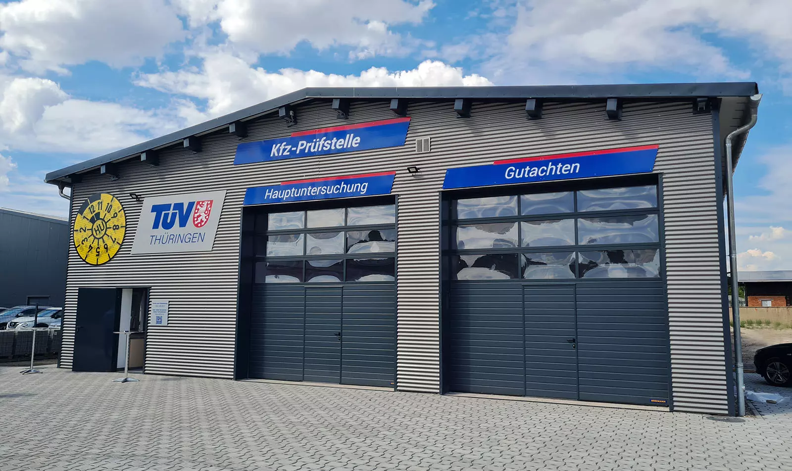 Erste Kfz-Prüfstelle des TÜV Thüringen im Unstrut-Hainich-Kreis feierlich eröffnet